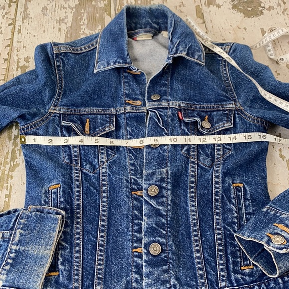 Retro Levi’s jean jacket red tan blue denim jacket women’s sz small - Picture 9 of 11